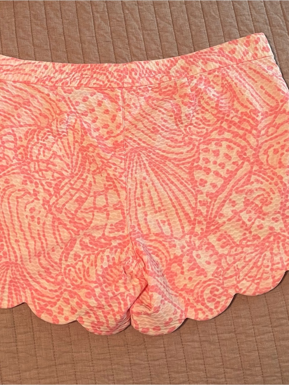 Lilly Pulitzer Pink Printed Scallop-Trim Shorts - Picture 7 of 7